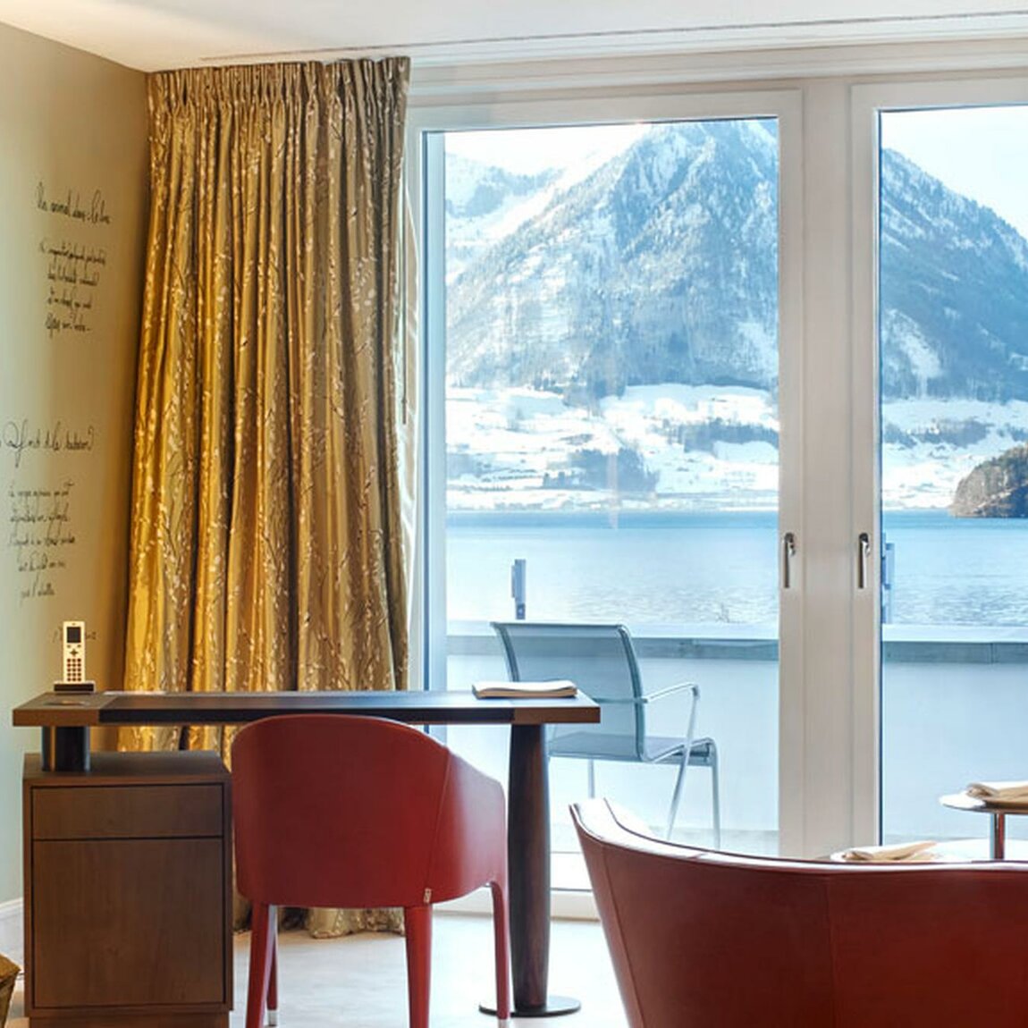 Junior Suite Les Fables – Verlinde Gallery