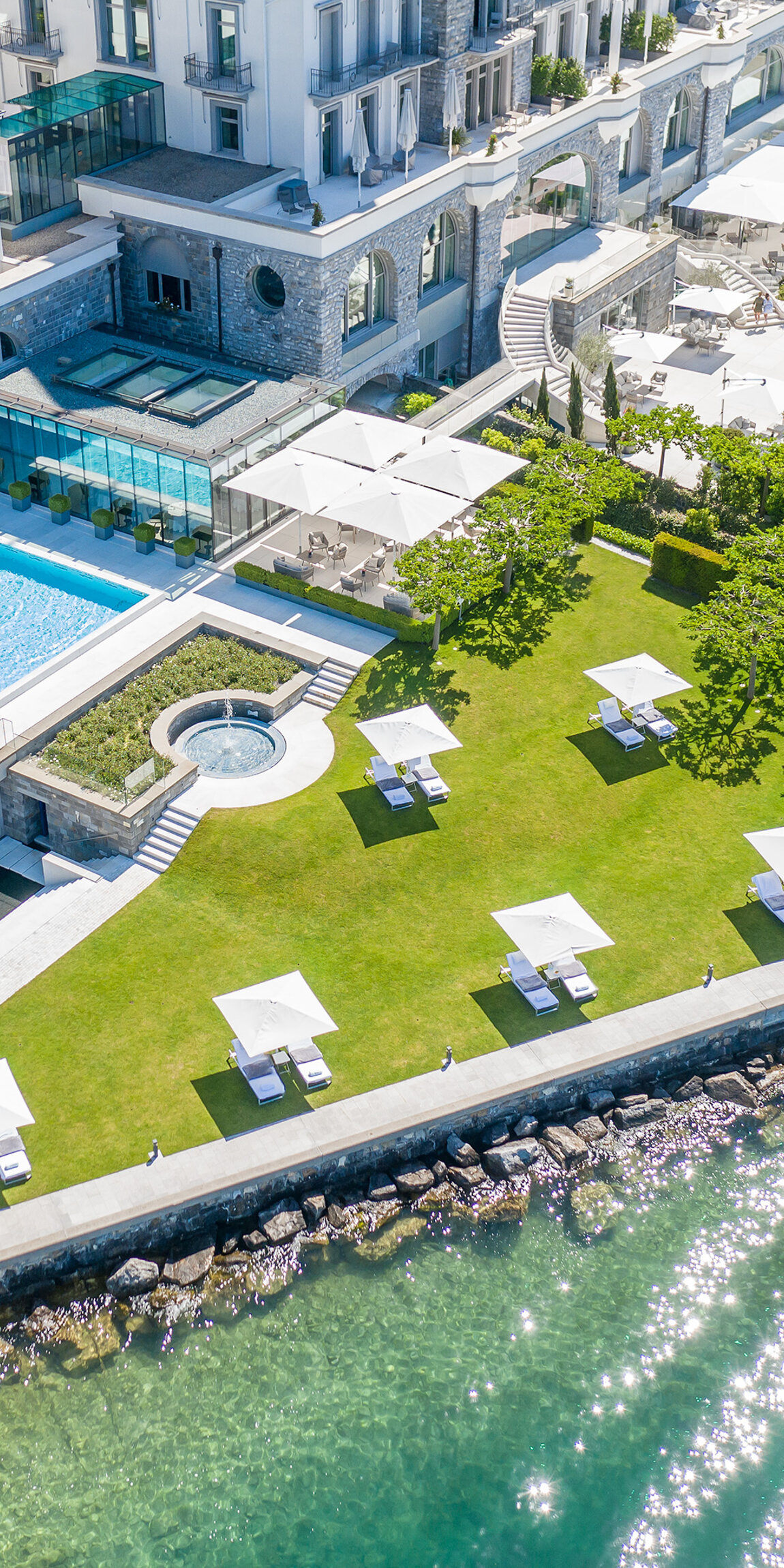  Health & Beauty – Lawn for sunbathing